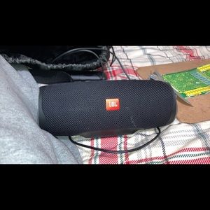 Jbl charge 4